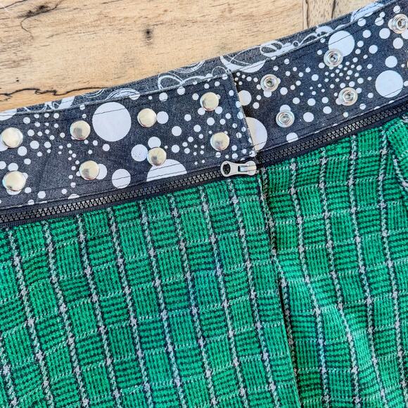 Zand Amsterdam, One Size Reversible Wrap Skirt Green Gingham Pouch Snap Buttons - Picture 7 of 11